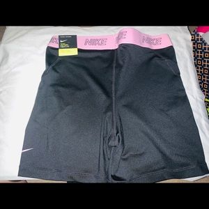 Nwt! Nike training shorts